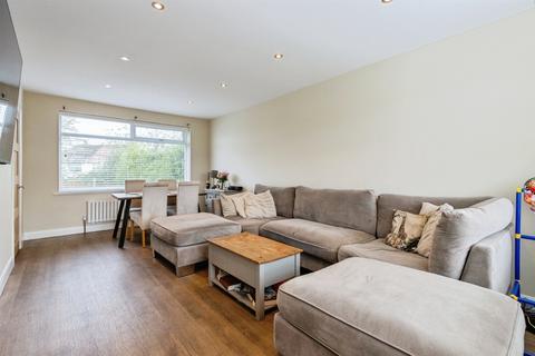 3 bedroom semi-detached house for sale, Brooklands Avenue, Leeds