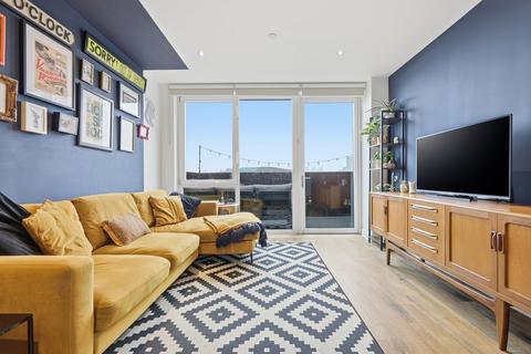 2 bedroom flat for sale, Auckland Road, London E10