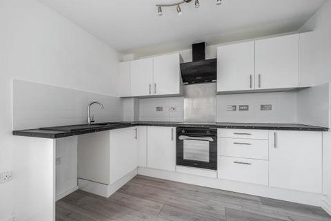 2 bedroom apartment for sale, Bath Road, Slough
