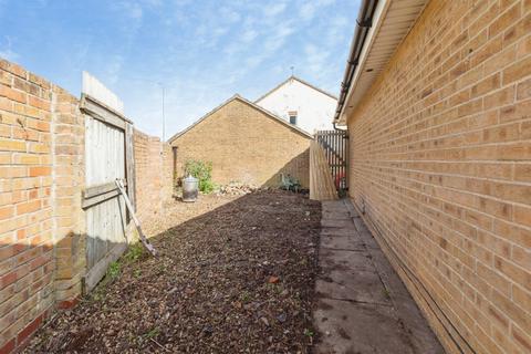 2 bedroom detached bungalow for sale, The Willows, Yate, Bristol