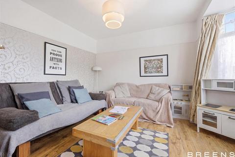 4 bedroom end of terrace house for sale, Ladysmith Road, Enfield