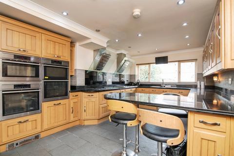 5 bedroom detached house for sale, Pear Tree Drive, Birmingham