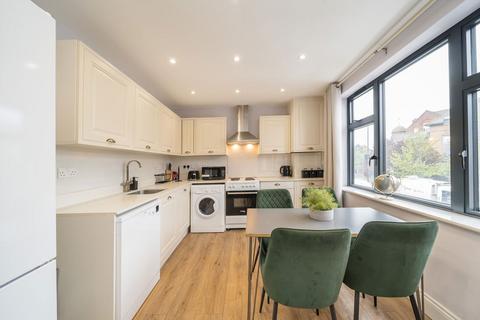 3 bedroom flat to rent, Dudden Hill Lane, London NW10
