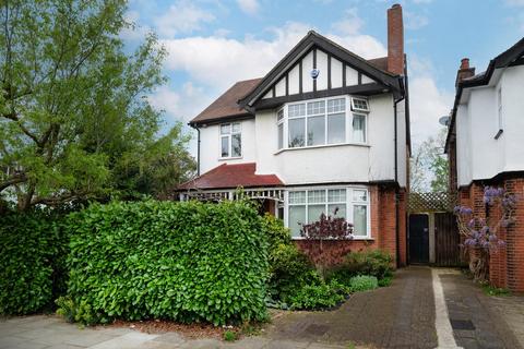 5 bedroom detached house for sale, Goodwyn Avenue, Mill Hill, NW7