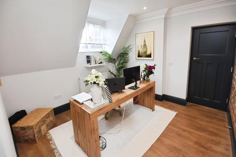 2 bedroom apartment for sale, High Garrett, Braintree
