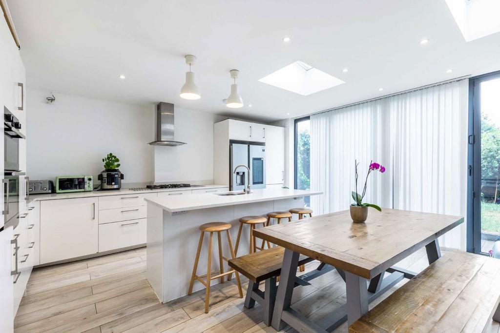 Open-plan living area, open plan living