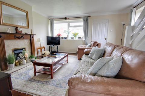 3 bedroom semi-detached house for sale, Laughton Road, Beverley