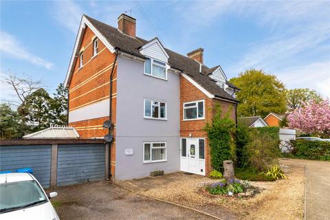3 bedroom apartment for sale, Cargate Terrace, Hampshire GU11