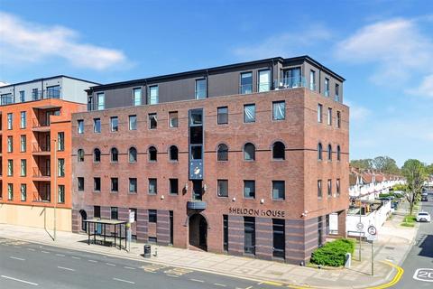 Studio for sale, Sheldon House, High Road, North Finchley, N12