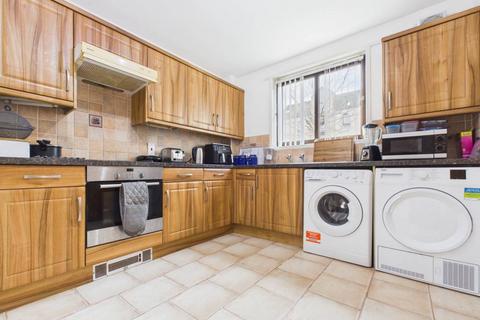 2 bedroom flat for sale, Aberdeen AB25