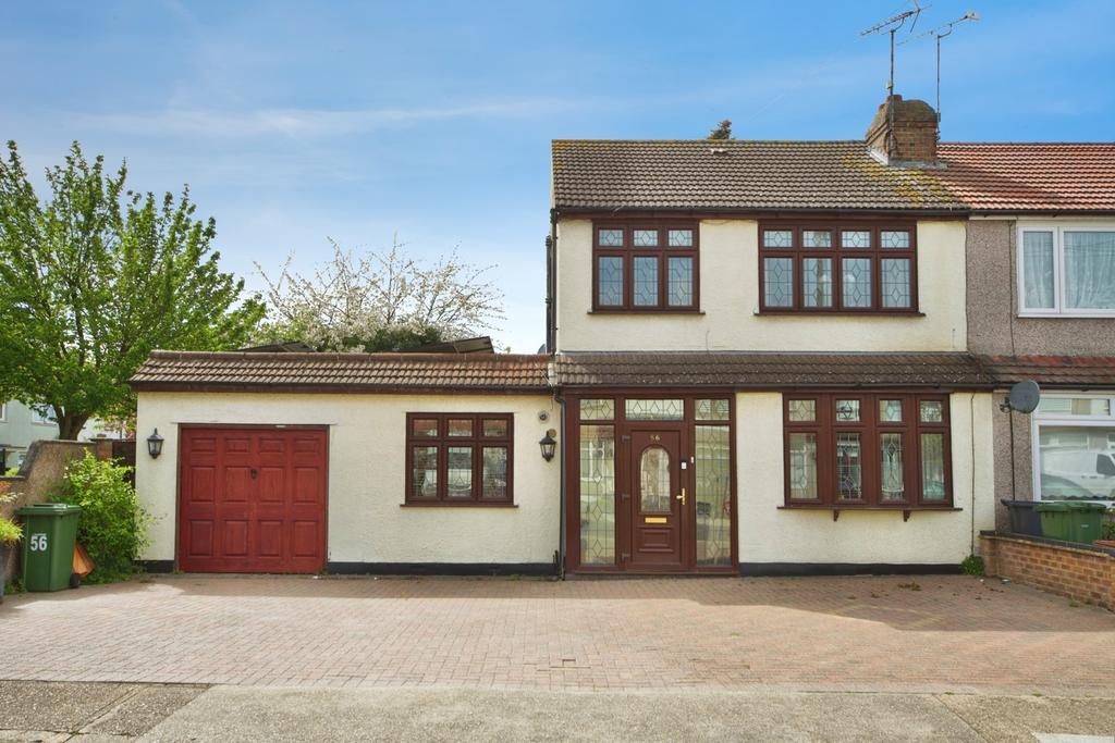 3 bedroom end of terrace house for sale