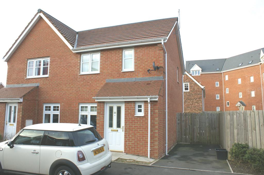 Galloway Road Gateshead NE10 0BF 2 bed semi-detached house - £750 pcm ...