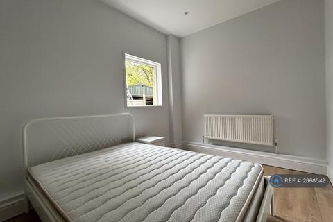 1 bedroom flat to rent, Camden Mews, London, NW1
