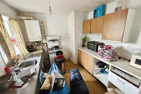 1 bedroom flat for sale, 60 Ridgethorpe, Willenhall, Coventry, West Midlands CV3 3GQ