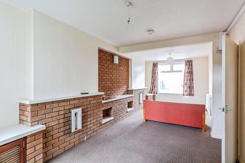 3 bedroom terraced house for sale, Regent Street, Kettering, NN16