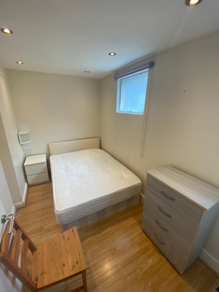 Apartment in London - View 3