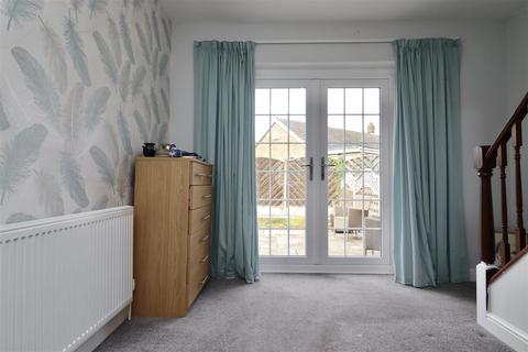 3 bedroom semi-detached house for sale, Lime Tree, Gilberdyke