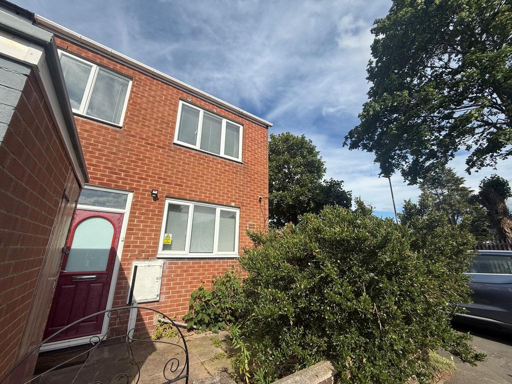 4 bedroom house to rent