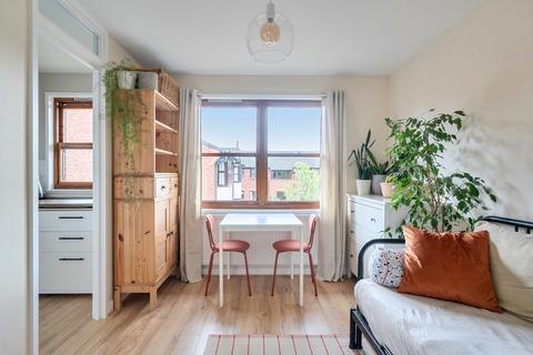 1 bedroom apartment for sale, Holley Road, London