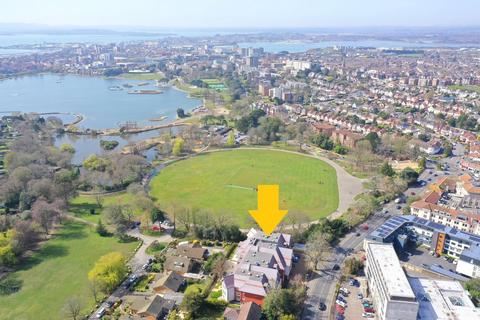 1 bedroom apartment for sale, 2, Sandbanks Road, Poole, BH14