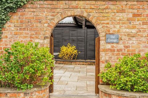 2 bedroom house to rent, Barrow, Cheltenham GL51