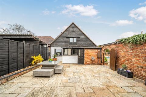 2 bedroom house to rent, Barrow, Cheltenham GL51