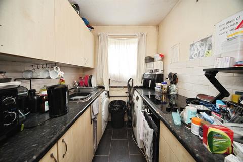 1 bedroom ground floor flat for sale, Repton Close, Luton