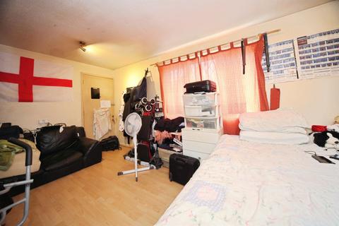 1 bedroom ground floor flat for sale, Repton Close, Luton