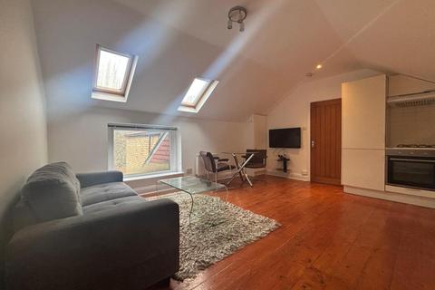 1 bedroom flat to rent, Hale Lane, Mill Hill, NW7