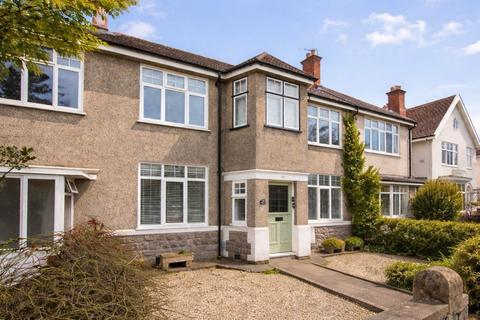 2 bedroom flat for sale, South Ward*Stunningly Presented*Two Double Bedrooms*Close to Beach & Town*