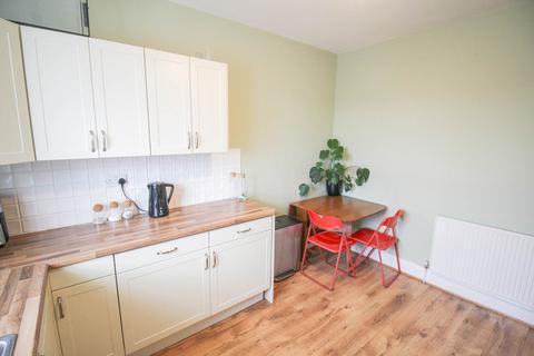 2 bedroom flat for sale, South Ward*Stunningly Presented*Two Double Bedrooms*Close to Beach & Town*