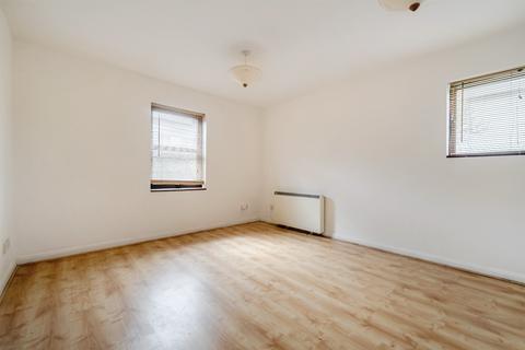 1 bedroom ground floor flat for sale, Norfolk Road, Maidenhead