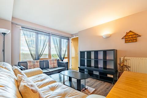 2 bedroom flat for sale, Raleigh Square, Raleigh Street, NG7