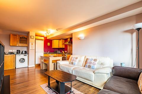 2 bedroom flat for sale, Raleigh Square, Raleigh Street, NG7