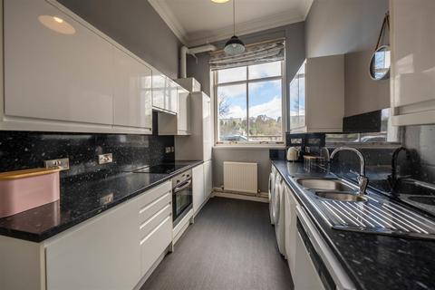 undefined, Tay Street, Perth
