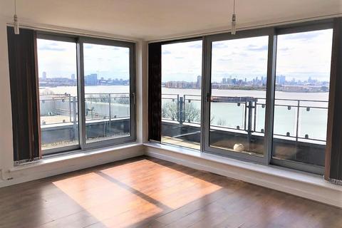 2 bedroom penthouse for sale, Defence Close, Thamesmead, London, SE28