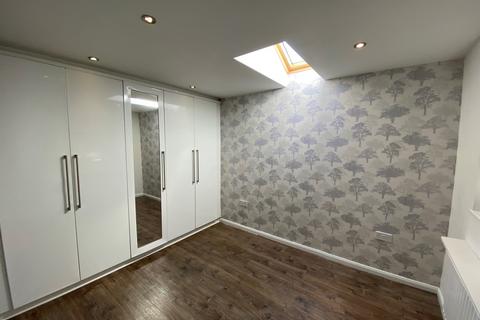 3 bedroom house to rent, Pye Green Road, Cannock, WS11