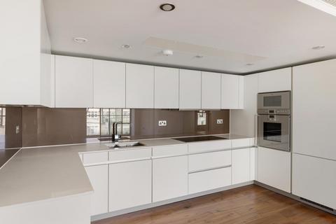3 bedroom flat for sale, Bolsover Street, London W1W