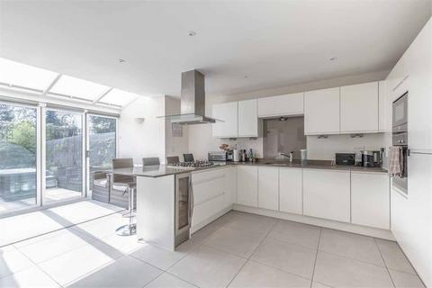 4 bedroom semi-detached house for sale, Apsley Walk, Richings Park SL0
