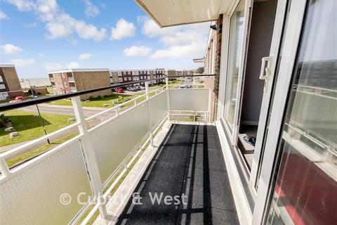 2 bedroom flat for sale, Overstrand Avenue, Rustington BN16