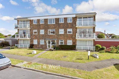 2 bedroom flat for sale, Overstrand Avenue, Rustington BN16