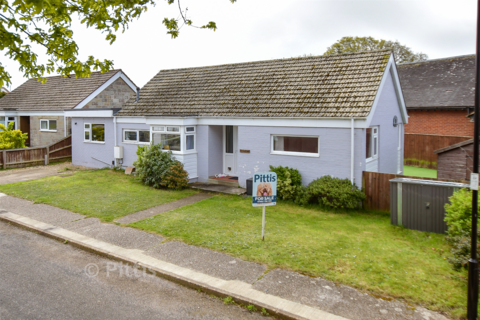 4 bedroom detached bungalow for sale, Martine Close, Freshwater, Isle of Wight