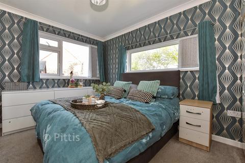 4 bedroom detached bungalow for sale, Martine Close, Freshwater PO40