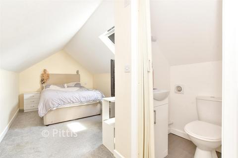 4 bedroom detached bungalow for sale, Martine Close, Freshwater PO40