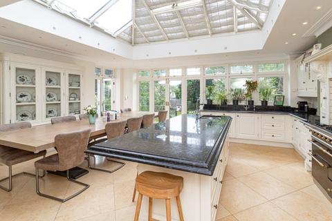 7 bedroom detached house for sale, Penshurst Gardens, Edgware, HA8