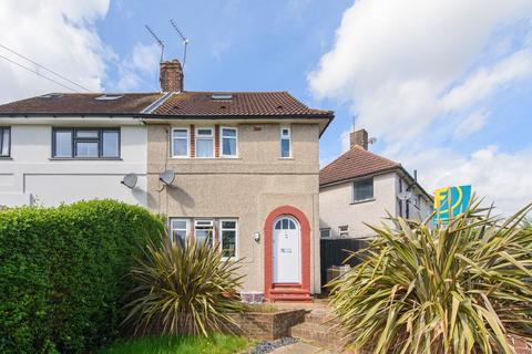 Trinder Road, Barnet, EN5