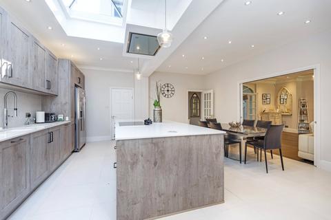 5 bedroom detached house for sale, Fitzalan Road, London, N3