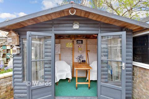 3 bedroom semi-detached house for sale, Matthews Close, Deal, Kent