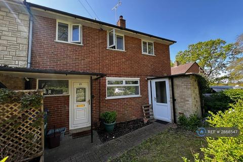 3 bedroom semi-detached house to rent, Greywell Avenue, Southampton, SO16