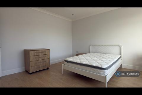 1 bedroom flat to rent, Camden Road, London, NW1